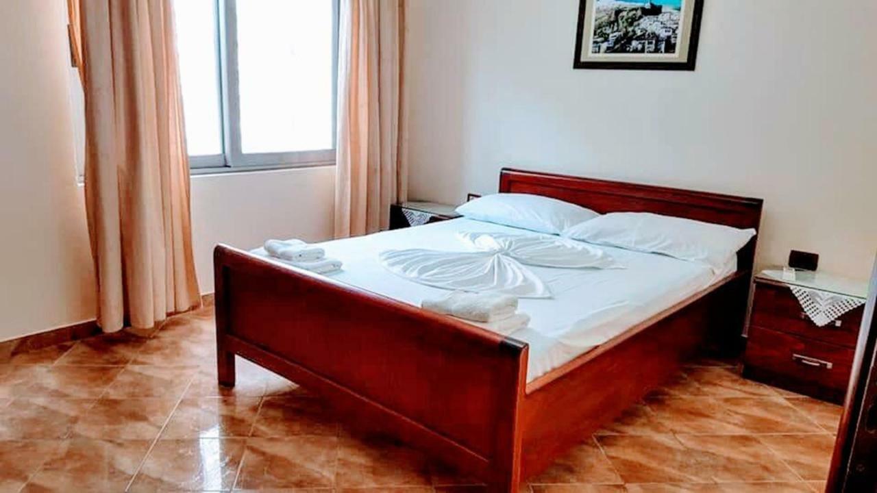 The First Hotel Saranda Kültér fotó
